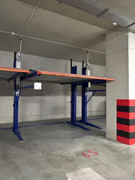 Wynajmę 2 miejsca postojowe