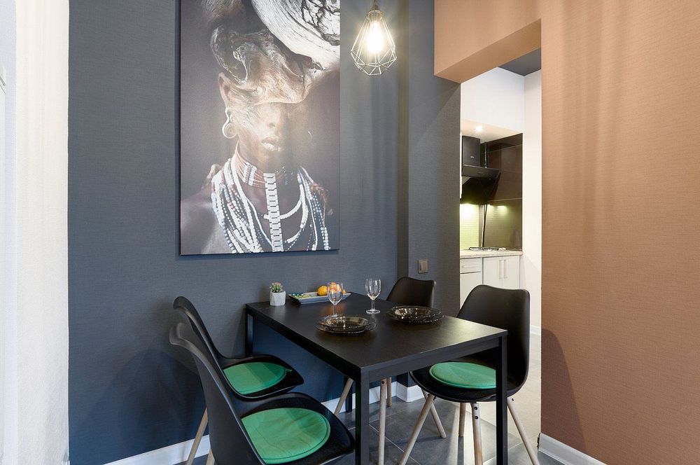 Люкс - ДВІ спальнІ  МЕТРО Хрещатик Лютеранська 3