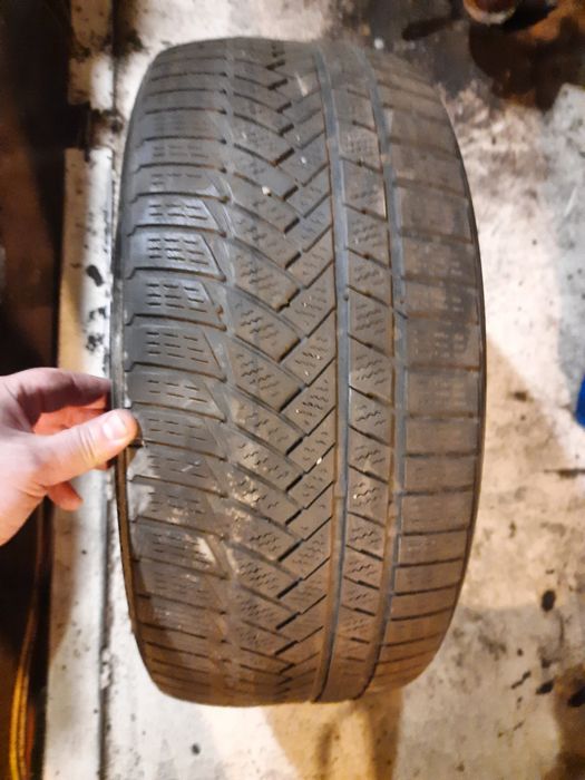 Continental 225 40 18 зима