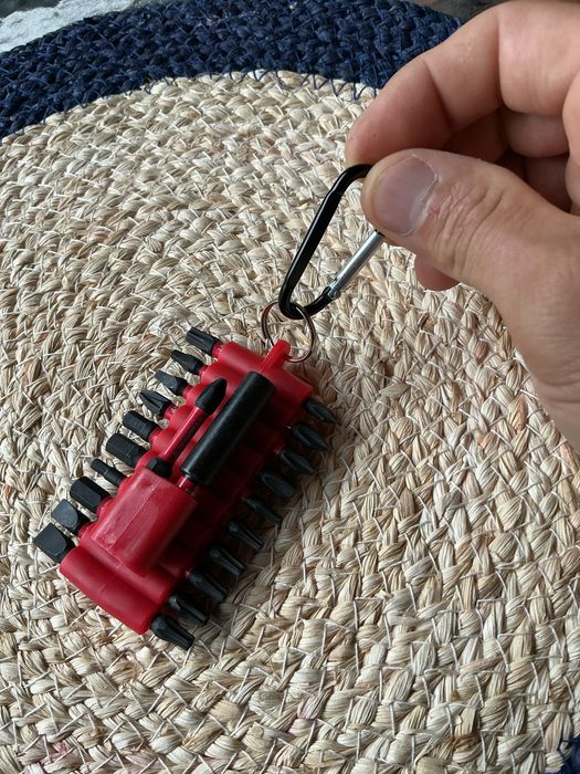 Набор бит с удлинителем на держаке с карабином поясной усиление бити