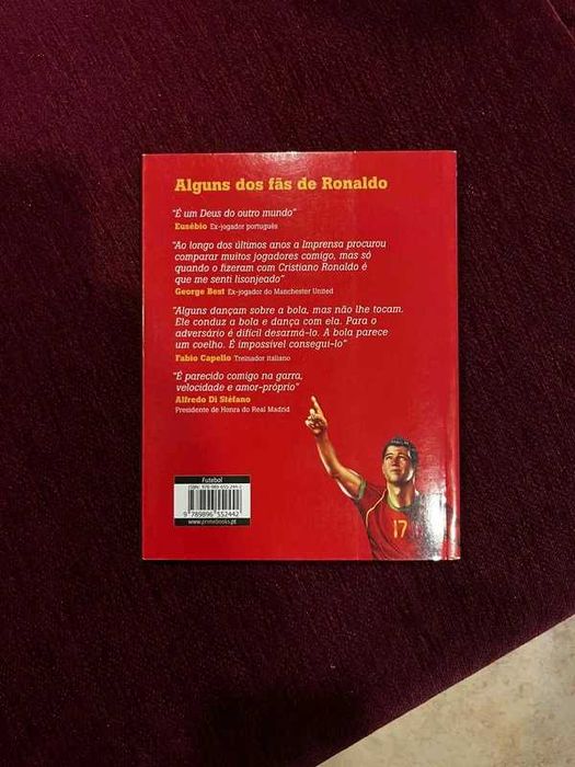 Livro “O Livro dos Fãs de Ronaldo” – Novo – Prime Books