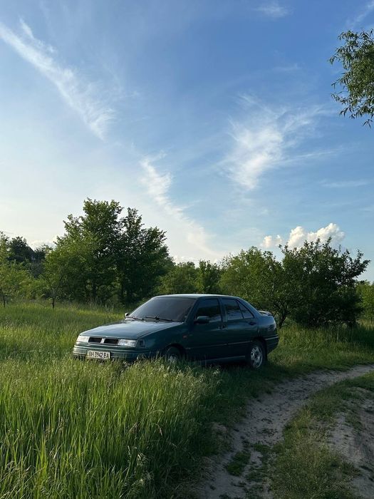 Продам seat toledo 1