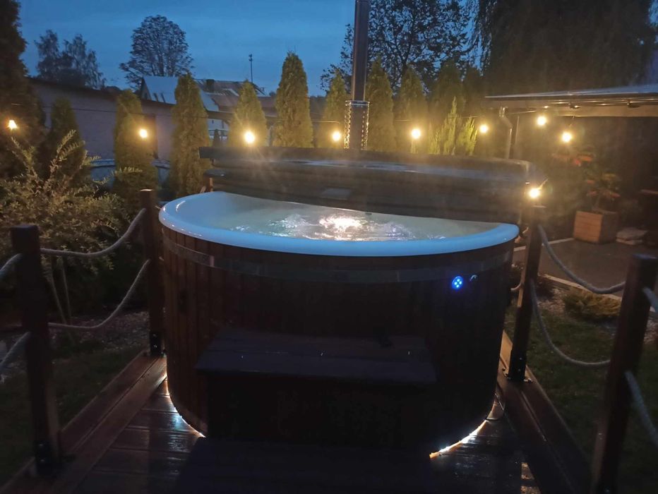 Balia gorąca bania jacuzzi wynajem
