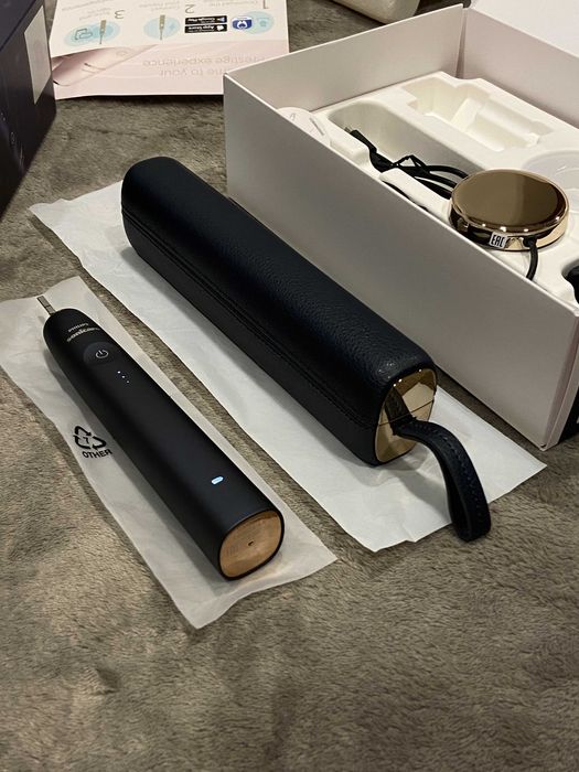 Зубна електрична щітка Philips HX9992/12 у відмінному стані