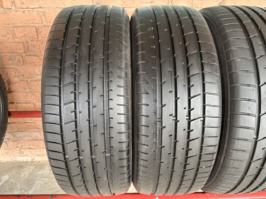 Комплект Літніх шин 225/55R19 Toyo