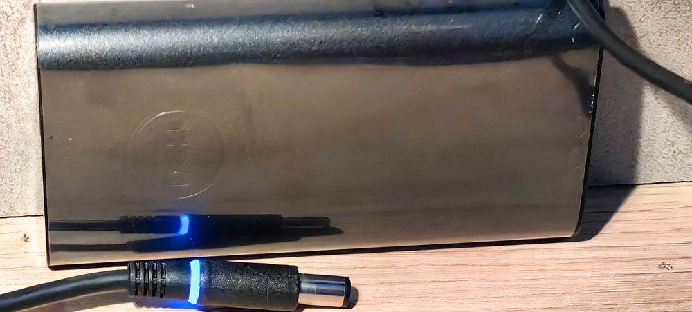 Nowy Dell zasilacz 90W wtyk 7.4mm #02