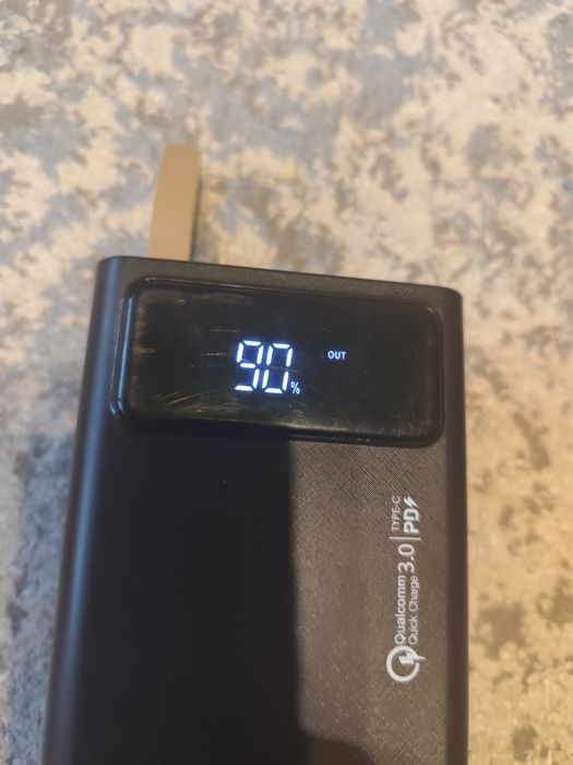 Powerbank tracker 50+