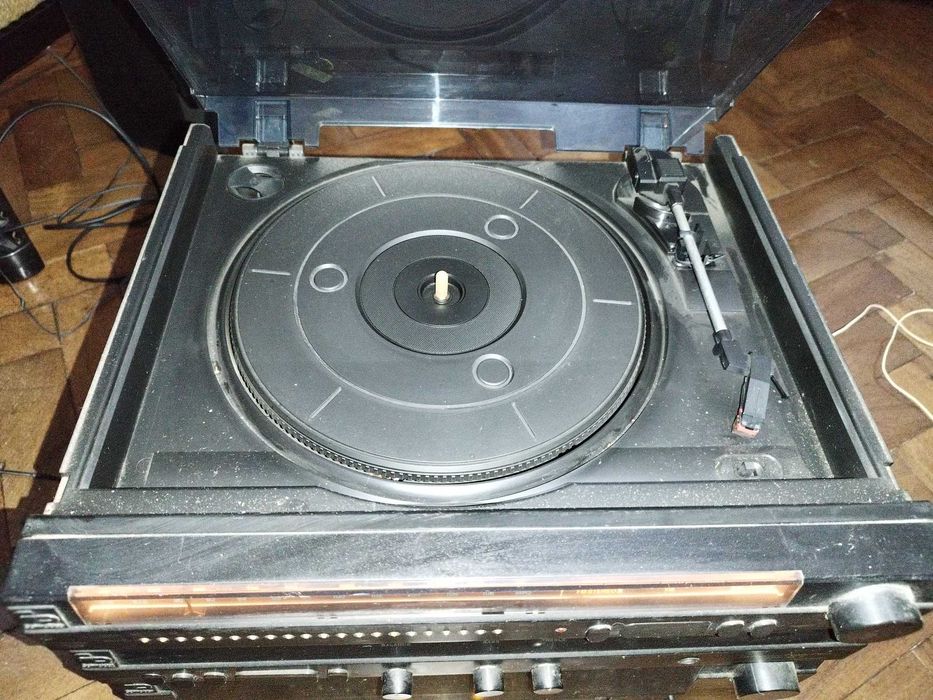 Sistema de som Schneider