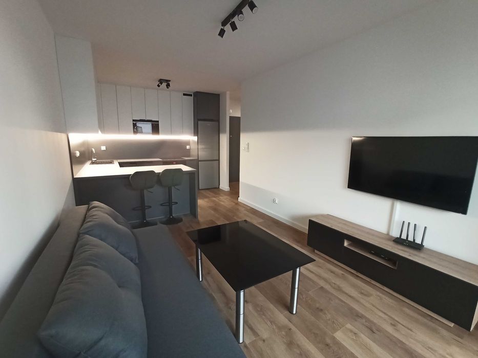 Nowe, Klimatyzowane, kompletne, 2-pokojowe mieszkanie 39m2 - 4 piętro, parking,- Bella Dolina, ENG