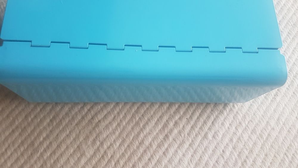 Metal bread box430227023295293443