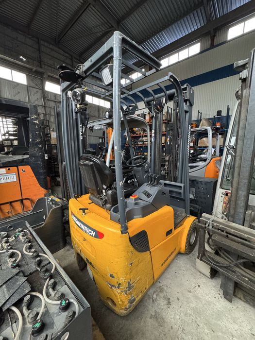 Компактний навантажувач Jungheinrich 1000кг