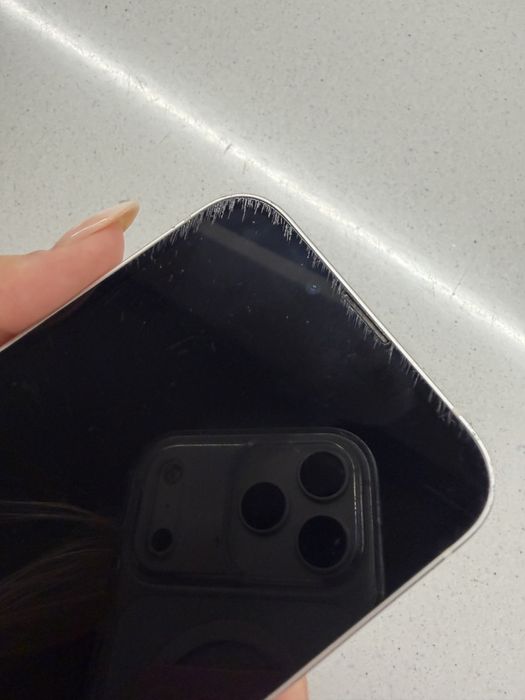 Iphone 11 bialy