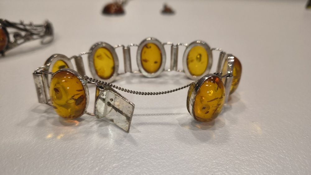 Srebrna bransoleta z bursztynem p.925 48,6 g