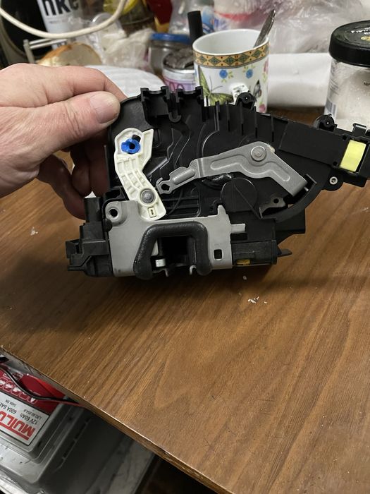 Замок дверей водія мерседес GLE 350