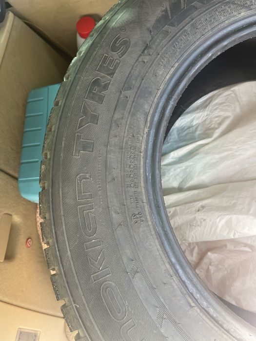 Резина 215/70 R16 Нокиан (зима шипы)