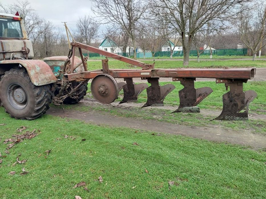 Продається плуг плм5