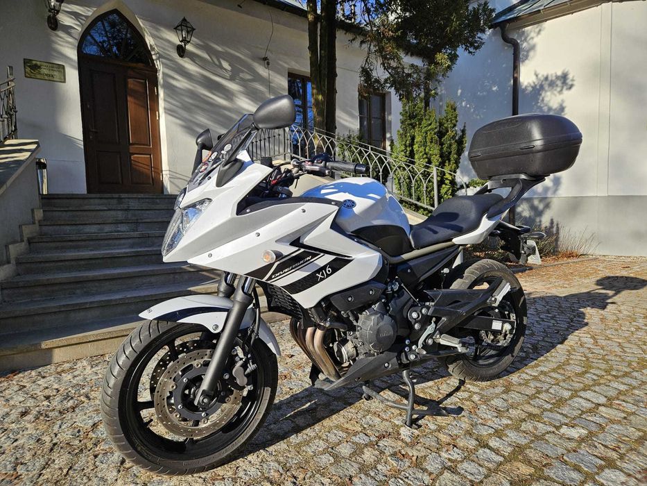 Yamaha XJ6 z 2011 roku