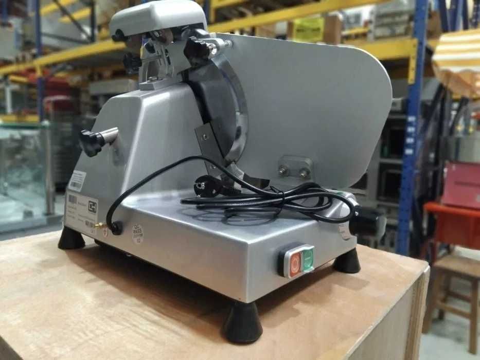 Fiambreira com Lâmina de 250mm - Nova