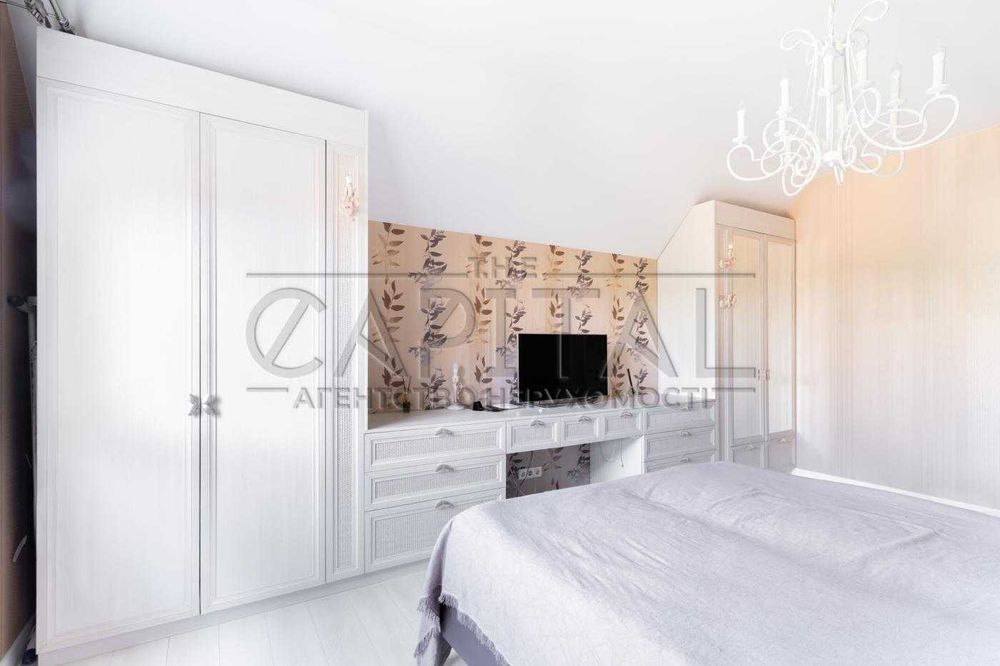 Продаж сучасного будинку 280 м² з підвалом 80 м² на ділянці 12 соток у Вишеньках