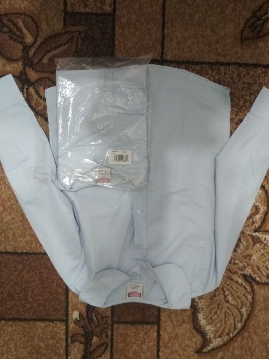 Рубашки школьные для девочки, р-р 10, новые