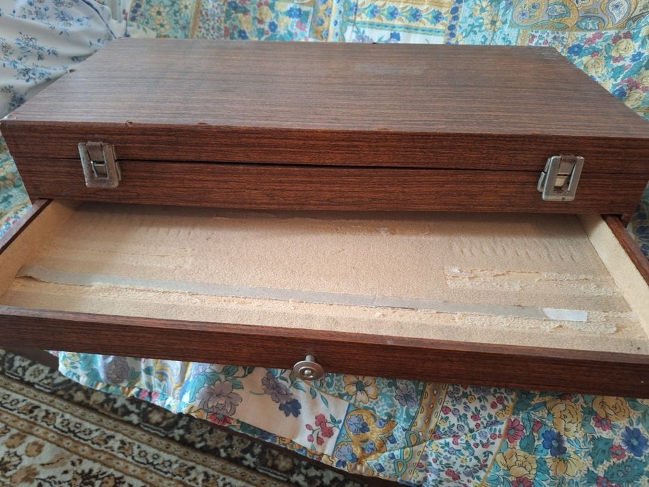 Caixa de faqueiro antiga