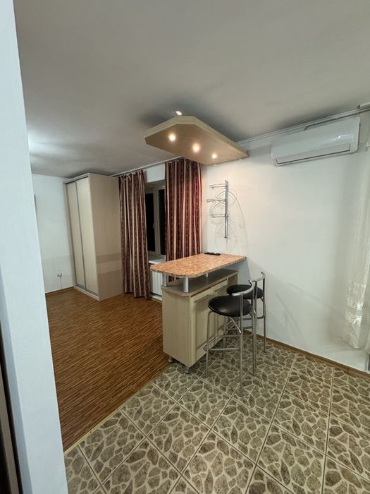 Затишна квартира-студія  | 1 поверх | 700-річчя | світло не вимикають