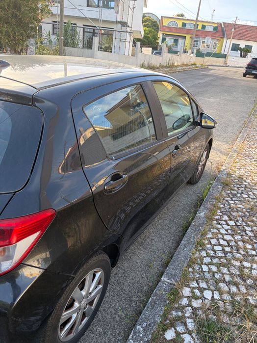 TOYOTA Yaris Nacional