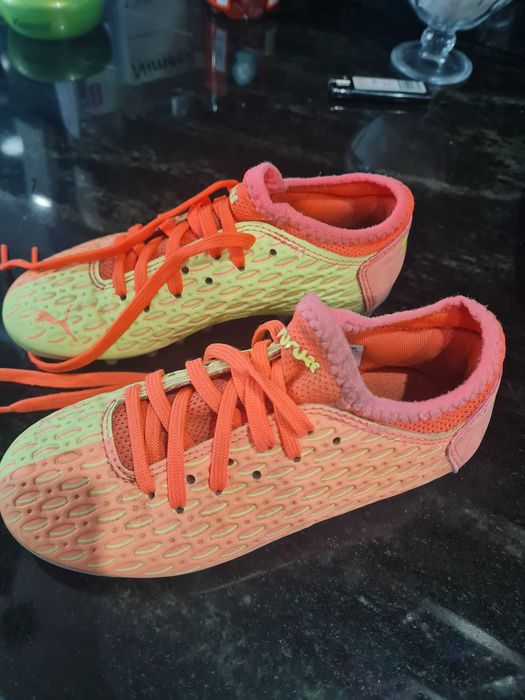 Korki na trawe puma futuro rozmiar 29 dziecko