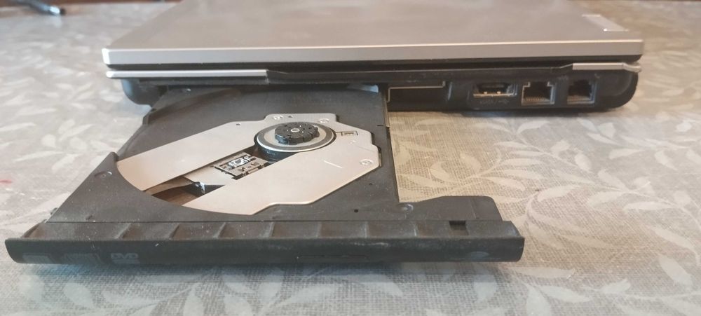 Продаю ноутбук HP EliteBook 8440p,1 ТБ HDD,Core i5,4GB RAM,пост-лизинг