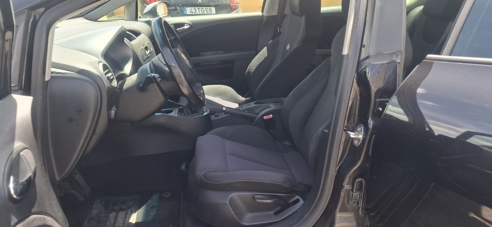 SEAT Leon — fotografia 9