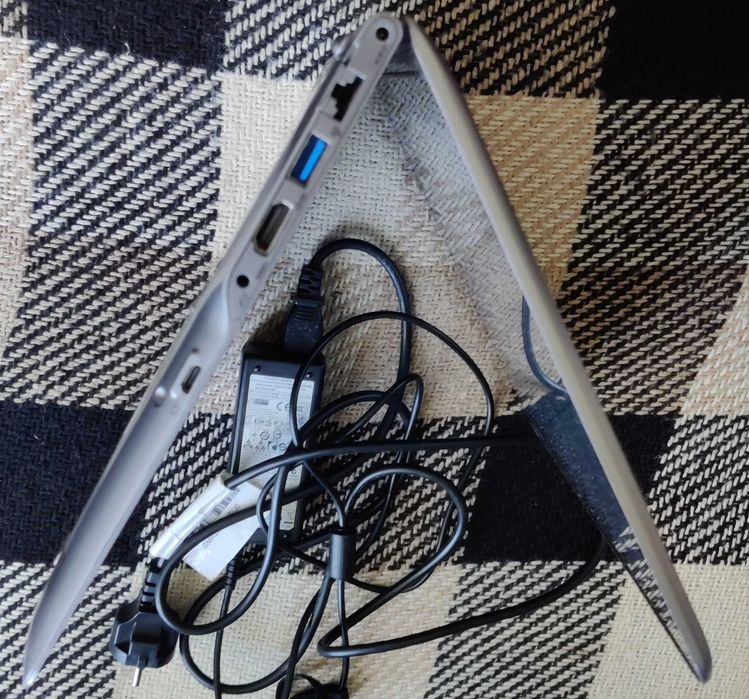 Ультрабук Samsung NP-540U, сенсорний екран, Core i5, ram8Gb, ssd160Gb.