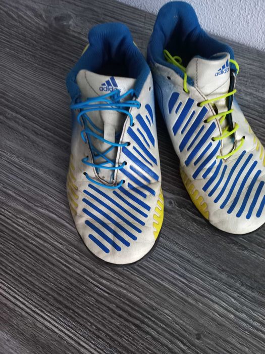 Шкіряні кросівки  adidas   р.34