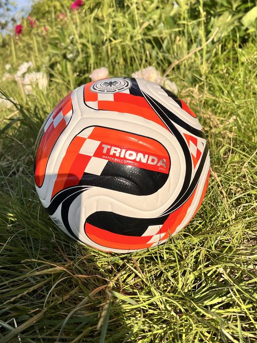 Футбольний мяч Trionda, Germany розмір 5. Термошов.