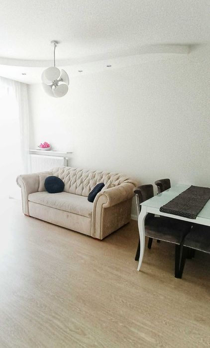 Wynajmę 3 Pokojowe | Przy metrze | z miejscem postojowym| Bezpośrednio