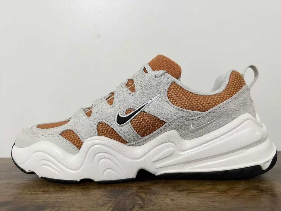 Nike Tech Hera Monarch