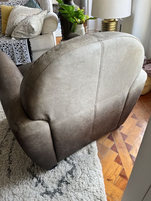 Poltrona de pele Area