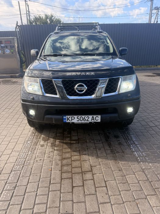 Продам Навара д40