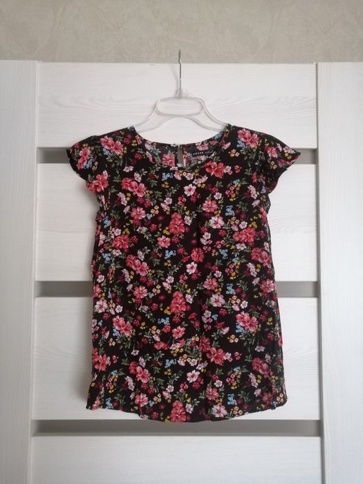 Bluzka krótki rękaw koszulka elegancka kwiaty floral falbanki wiosna l