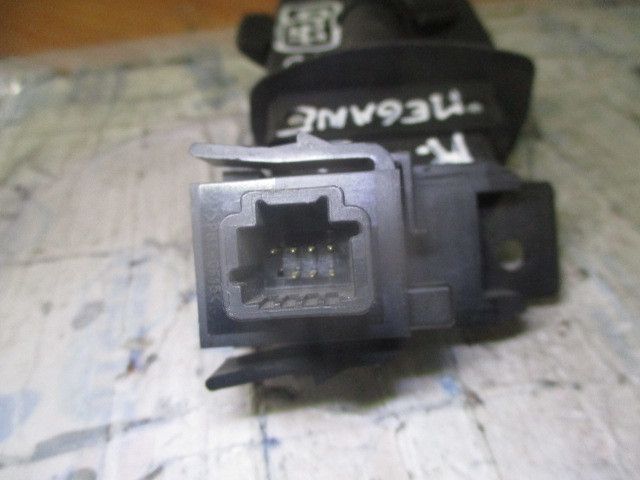 Conjunto / manetes de luzes e limpa vidros RENAULT Megane III (BZ0_)