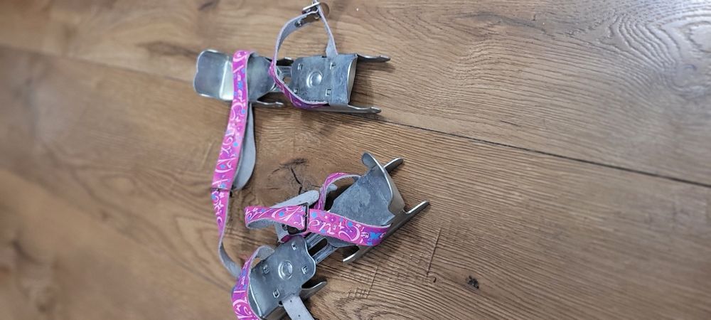 Łyżwy-Nakładki na buty