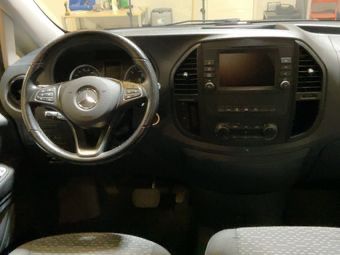 Mercedes-Benz Vito Tourer 9 os. 190 KM! Automat! Asystent pasa, podgrzewane siedzenie, kamera