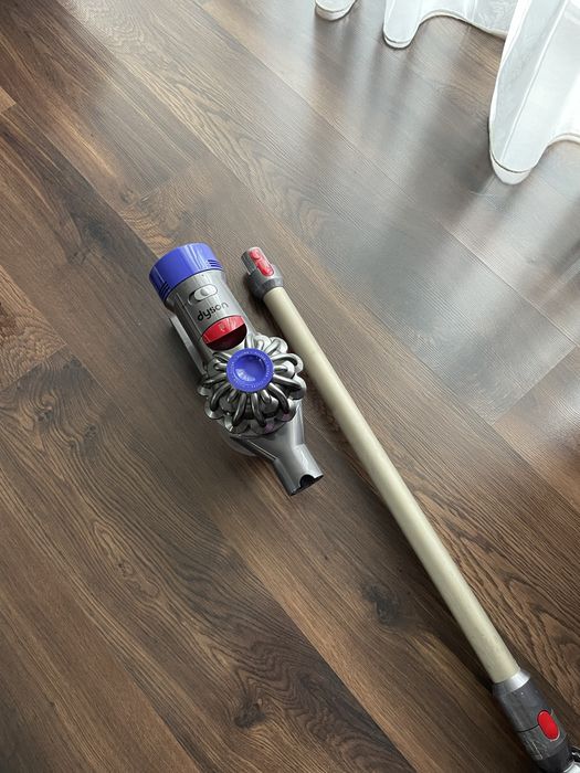 Odkurzacz Dyson V8