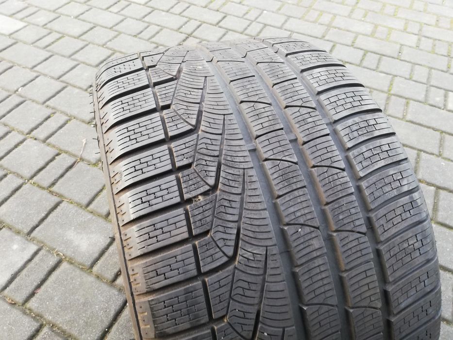 Opony zimowe Pirelli Sottozero 295/30/19 100V 2 sztuki