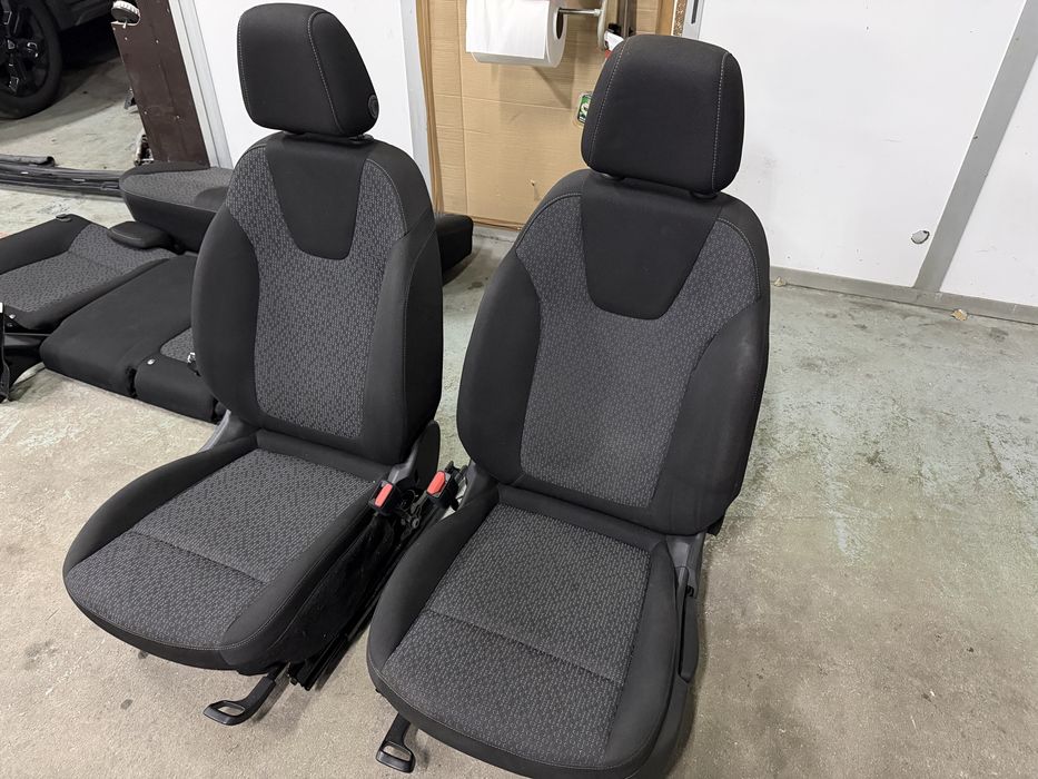 Opel crossland X interior / Bancos / Completo