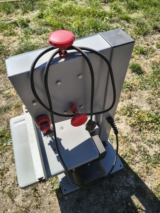 Pilarka piła taśmowa do drewna