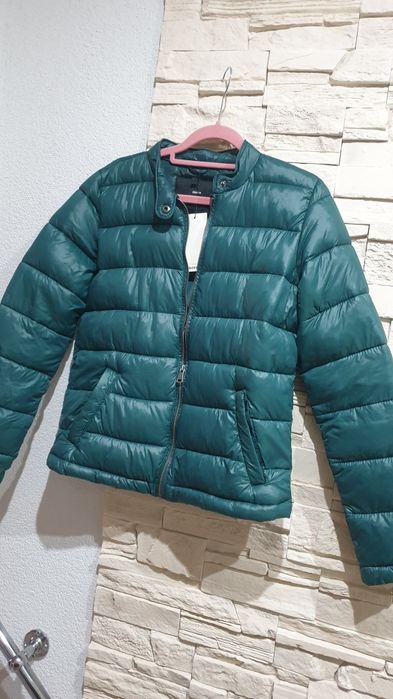 Kurtka damska pikowana wiosenna lekka zielona szafir roz M/L Cropp