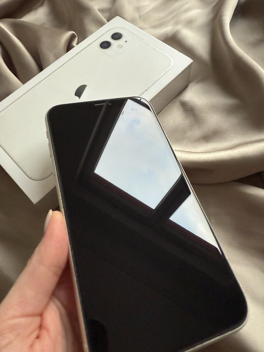 Iphone 11 w idealnym stanie