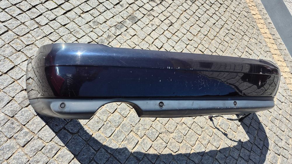 Para-Choques Traseiro Audi A4 B5 8D Sedan Facelift Com Lip e Sensores Originais