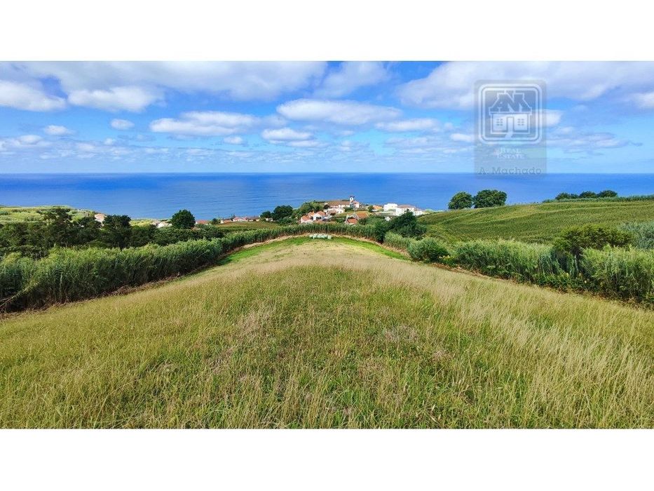 VENDA de AMPLO TERRENO RÚSTICO - Ajuda da Bretanha, Ponta Delgada, ...