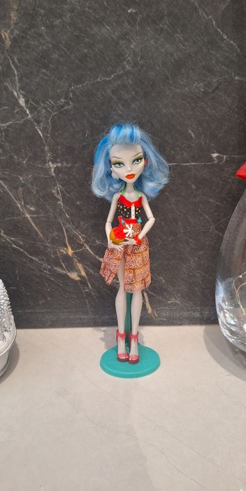 Ghoulia yelps skull shores monster high lalka lalki basic